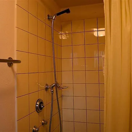 Sleeps 6 Wifi Διαμέρισμα Γκστάαντ