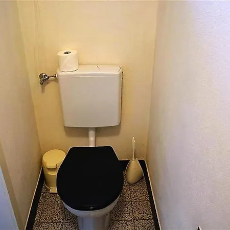 Διαμέρισμα Sleeps 6 Wifi Γκστάαντ
