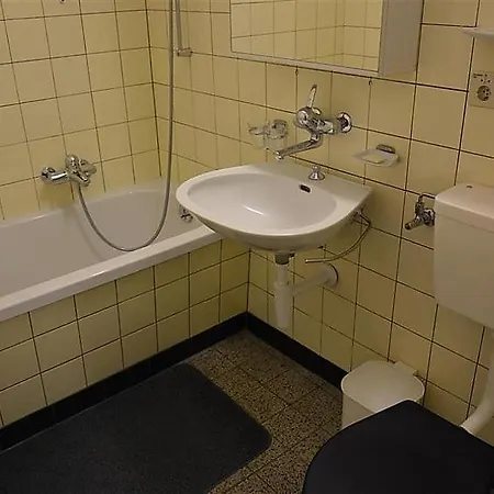 Sleeps 6 Wifi Γκστάαντ